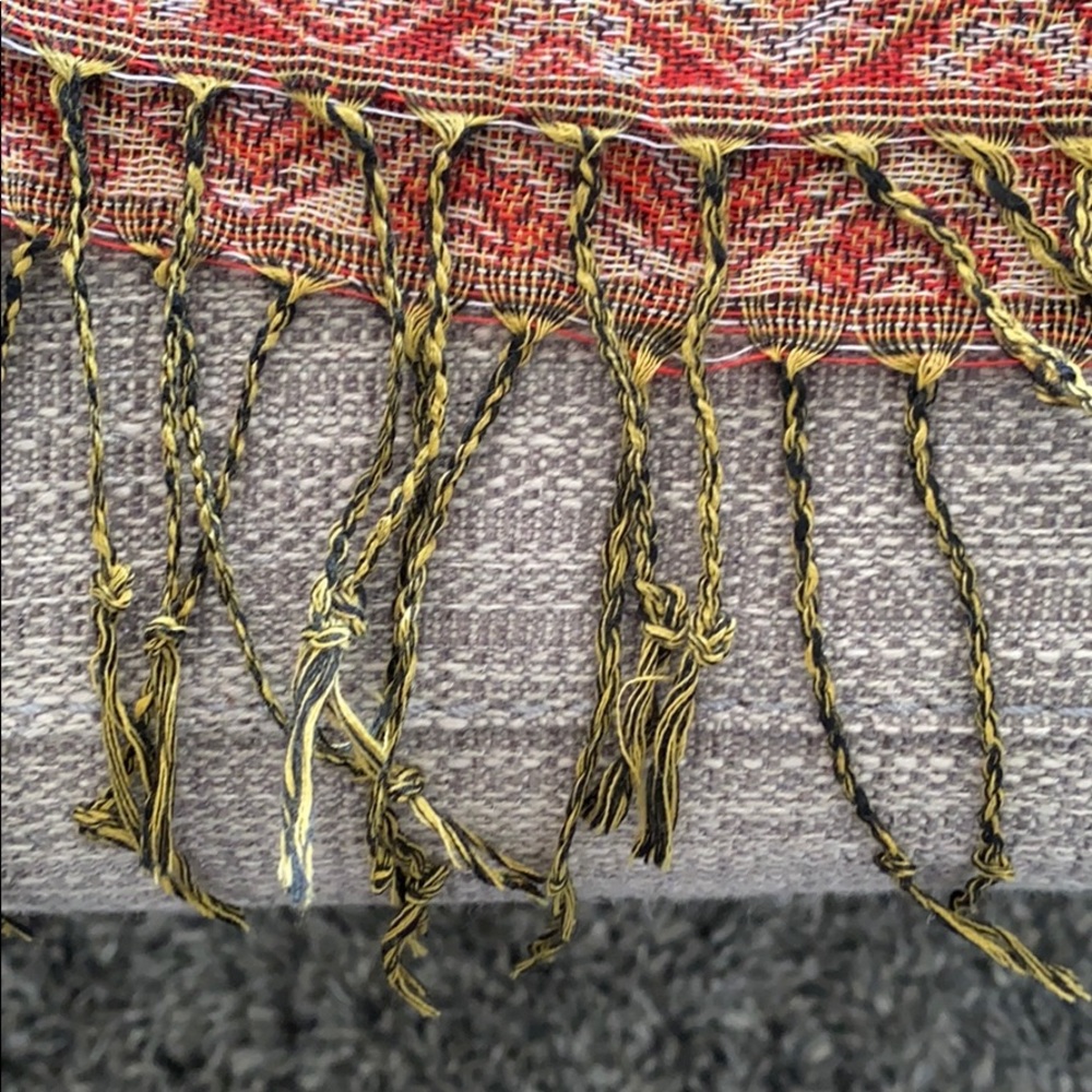 Patterned Scarf/Wraps - Picture 7 of 13